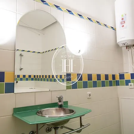 Hostel-Home Hostel *