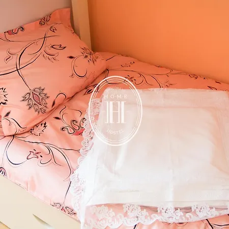 Hostel-Home *