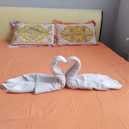 Hostel-Home *